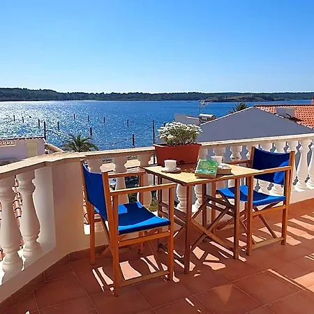 Roca Fornells, Vistas Al Mar En Fornells F98 Hotel 3*